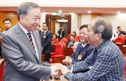 Trí thức, nhà khoa học, văn nghệ sỹ là lực lượng tiên phong mở đường cho dân tộc tiến lên mạnh mẽ, vững chắc