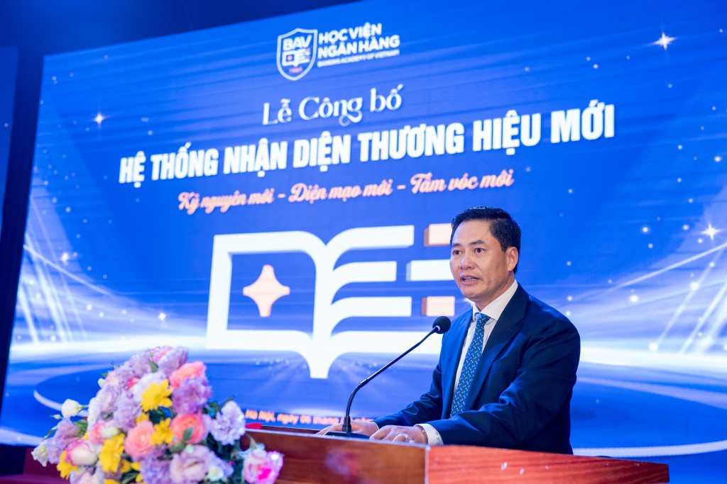 PGS.TS Bùi Hữu Toàn - Bí thư Đảng ủy, Chủ tịch Hội đồng Học viện Ngân hàng truyền cảm hứng mạnh mẽ tới toàn thể CBVC, NLĐ, học viên, sinh viên, NCS với thông điệp về một HVNH vươn mình trong Kỷ nguyên mới – Diện mạo mới – Tầm vóc mới