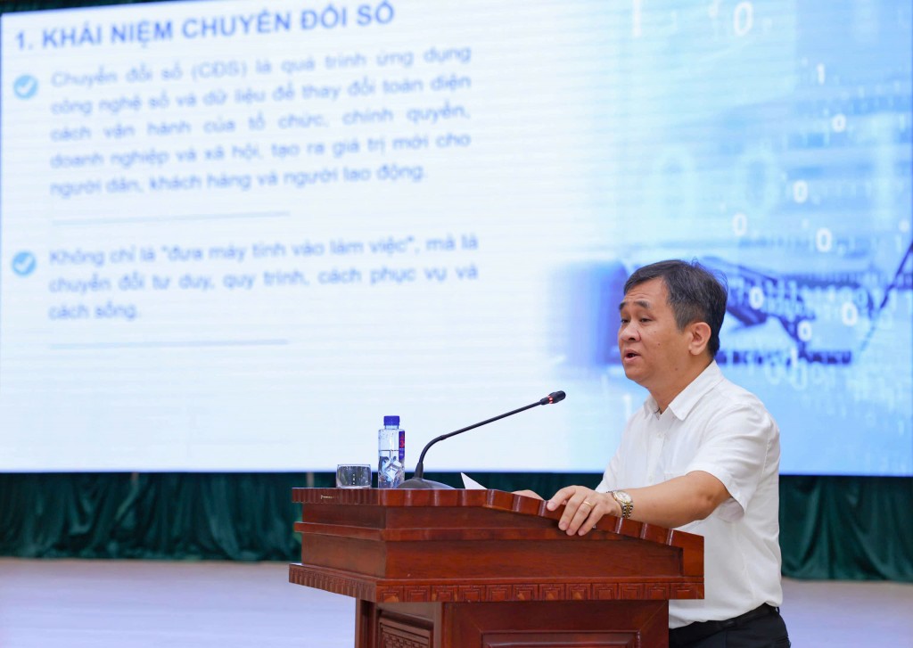 Wifi phủ sóng làng quê, học sinh, giáo viên thành “hạt nhân số”