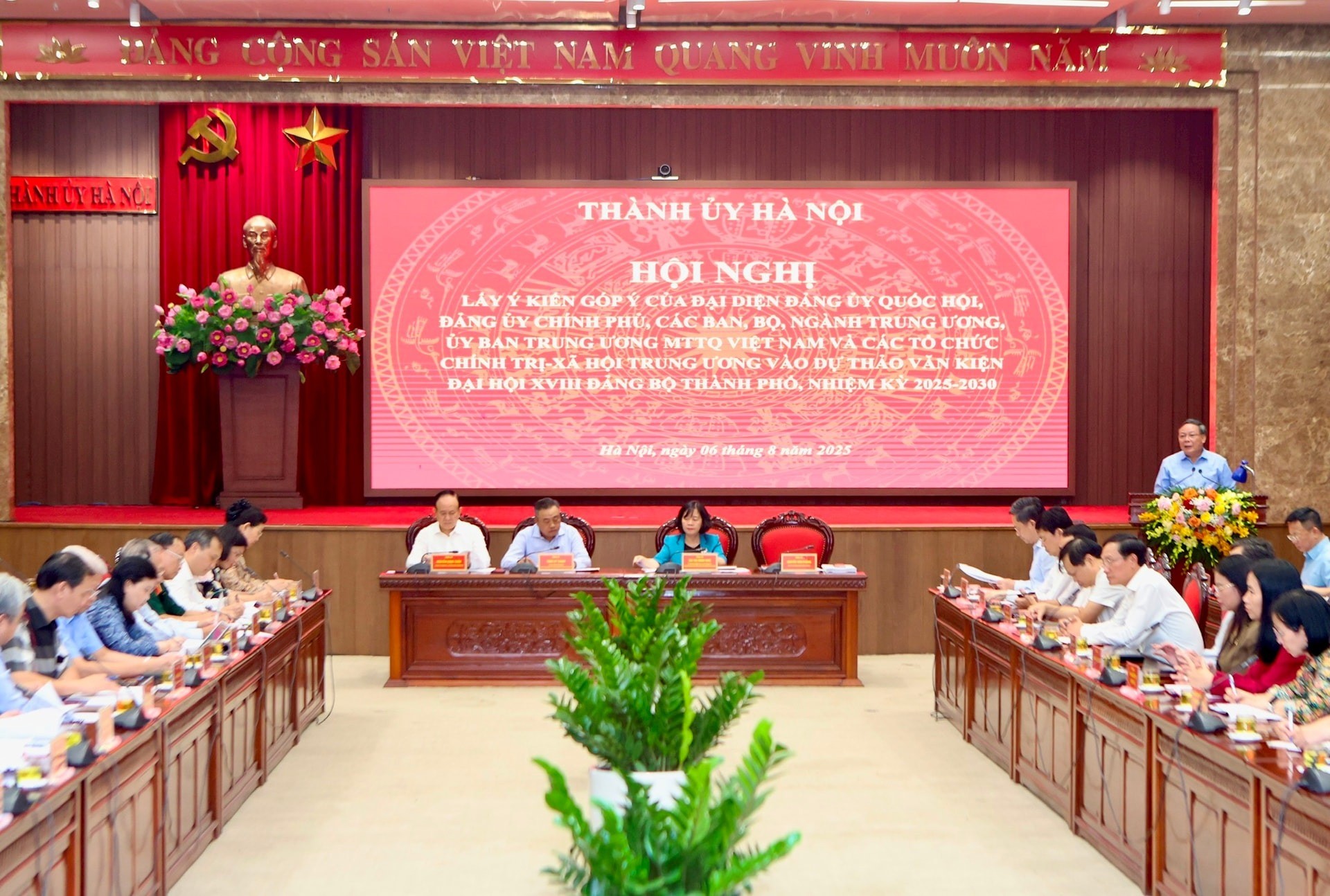 Toàn cảnh hội nghị. Ảnh: Viết Thành