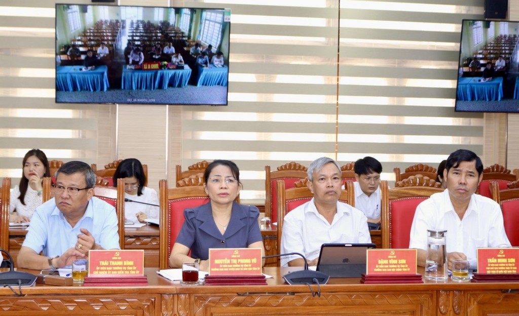 Gia Lai sẽ lập danh sách cán bộ công chức tỉnh biệt phái xuống xã, phường và tăng cường mở lớp bồi dưỡng chuyên môn cho cán bộ