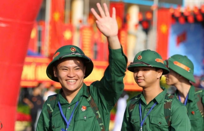 Quy định mức xử phạt nghiêm các hành vi gian dối, trốn tránh nghĩa vụ quân sự