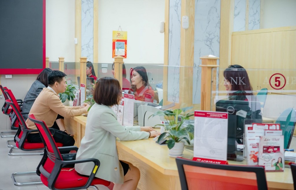 Tiếp sức người dân an cư, phát triển kinh tế