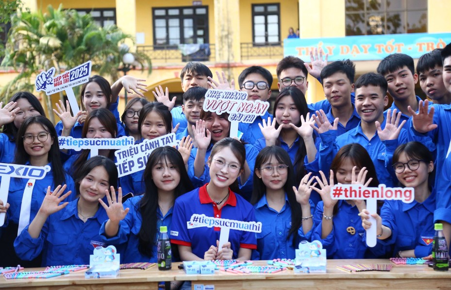 MC Khánh Vy chia sẻ bốn điều để Tiếp sức mùa thi tốt hơn