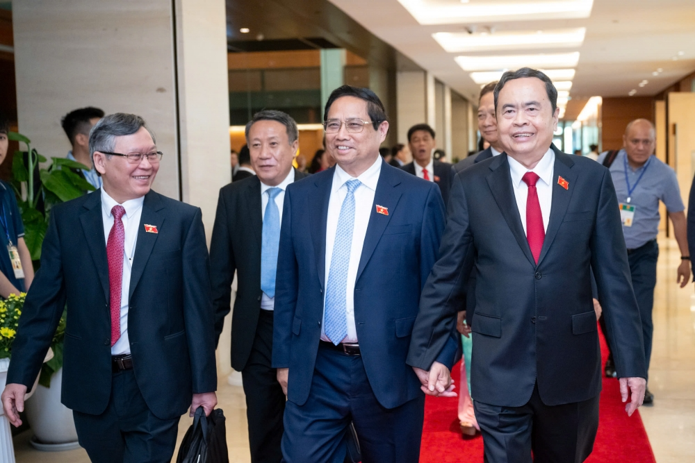 Các cơ quan của Chính phủ, của Quốc hội thời gian qua đã làm việc hết sức khẩn trương, không kể đêm ngày để xây dựng, thẩm tra, tiếp thu, hoàn thiện Nghị quyết số 198/2025/QH15, với tinh thần trách nhiệm rất cao.