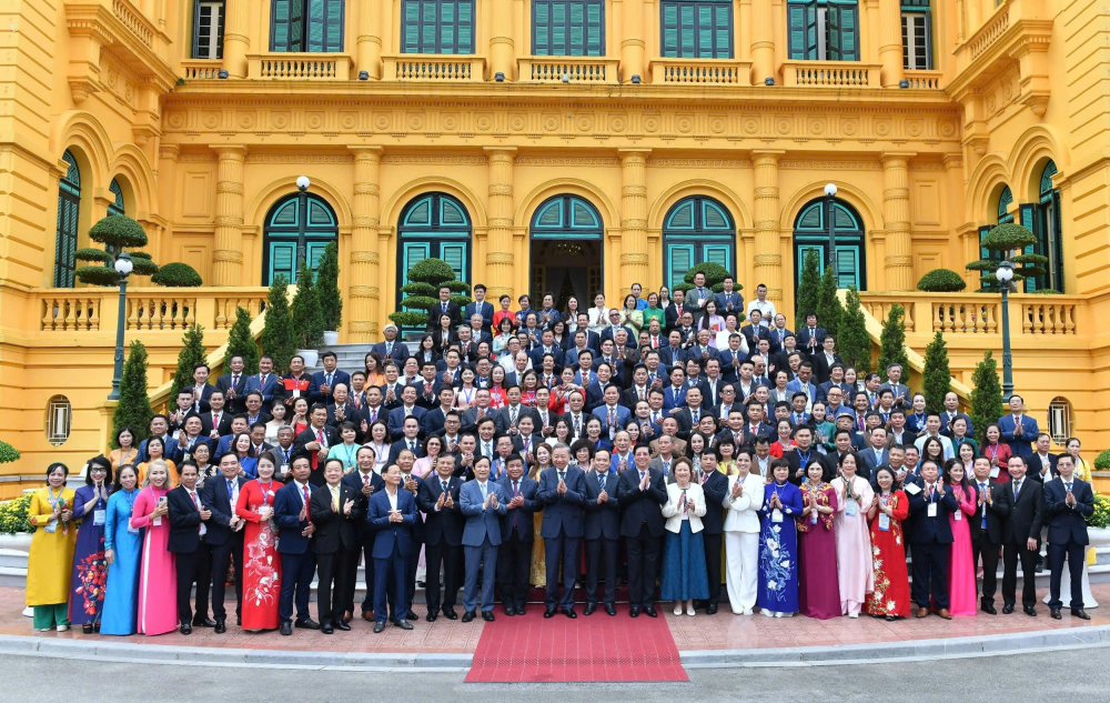 Khi lãnh đạo Đảng, Nhà nước đã quyết tâm, quyết liệt, quyết làm, quyết cởi trói thì sứ mệnh và khát vọng của kinh tế tư nhân là phải cùng các thành phần khác làm giàu cho đất nước, đưa Việt Nam ngày càng hùng cường, thịnh vượng. Ảnh: TTXVN