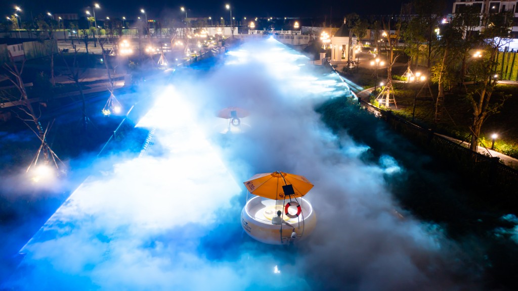 Vẻ đẹp siêu thực trên Dòng sông Ánh sáng T&T City Millennia