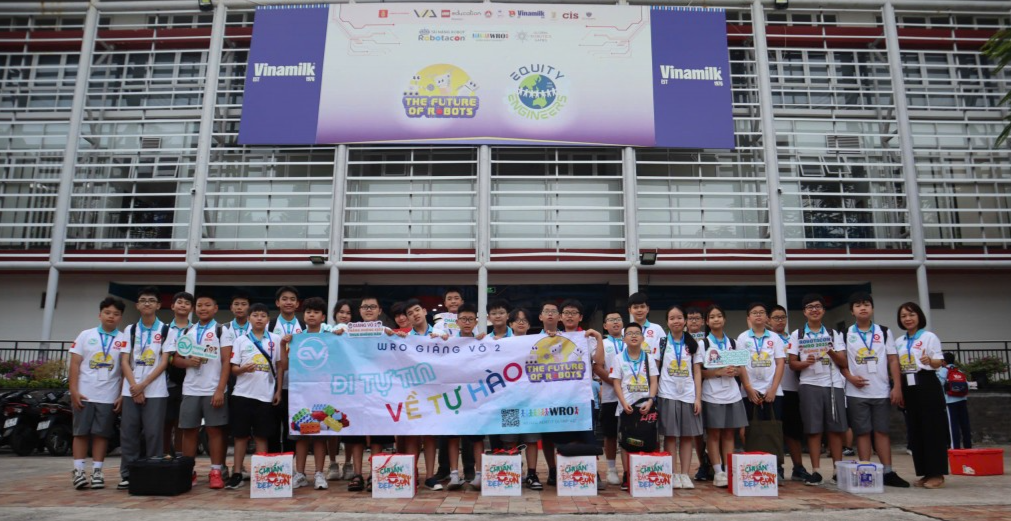 CBL Robotic của trường Giảng Võ 2 đã ghi dấu ấn rực rỡ tại Vòng Chung kết Quốc gia World Robot Olympiad (WRO) 2025