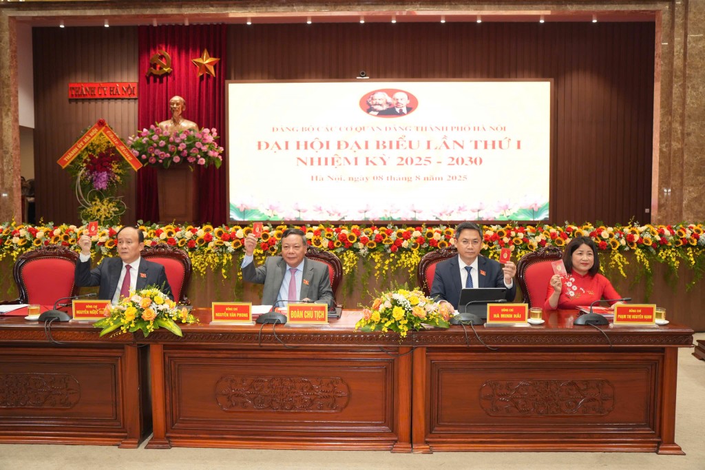 Đảng bộ các cơ quan Đảng TP Hà Nội: Gương mẫu đi đầu, khát vọng vươn cao