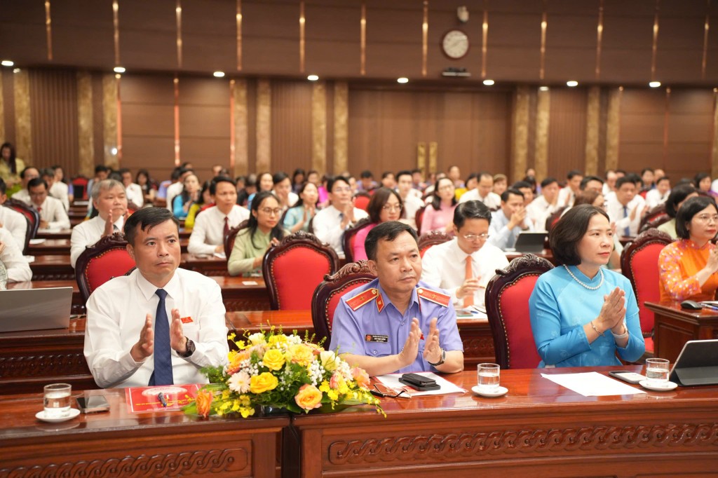 Phát huy vai trò hạt nhân lãnh đạo trong triển khai các chủ trương của Thành uỷ