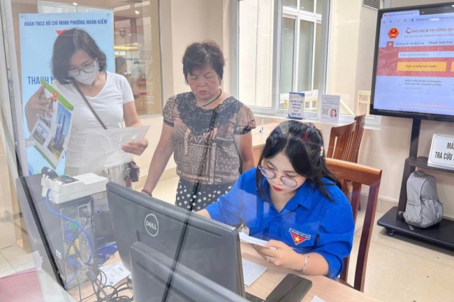 Góp sức trẻ xây dựng nền hành chính văn minh, hiện đại