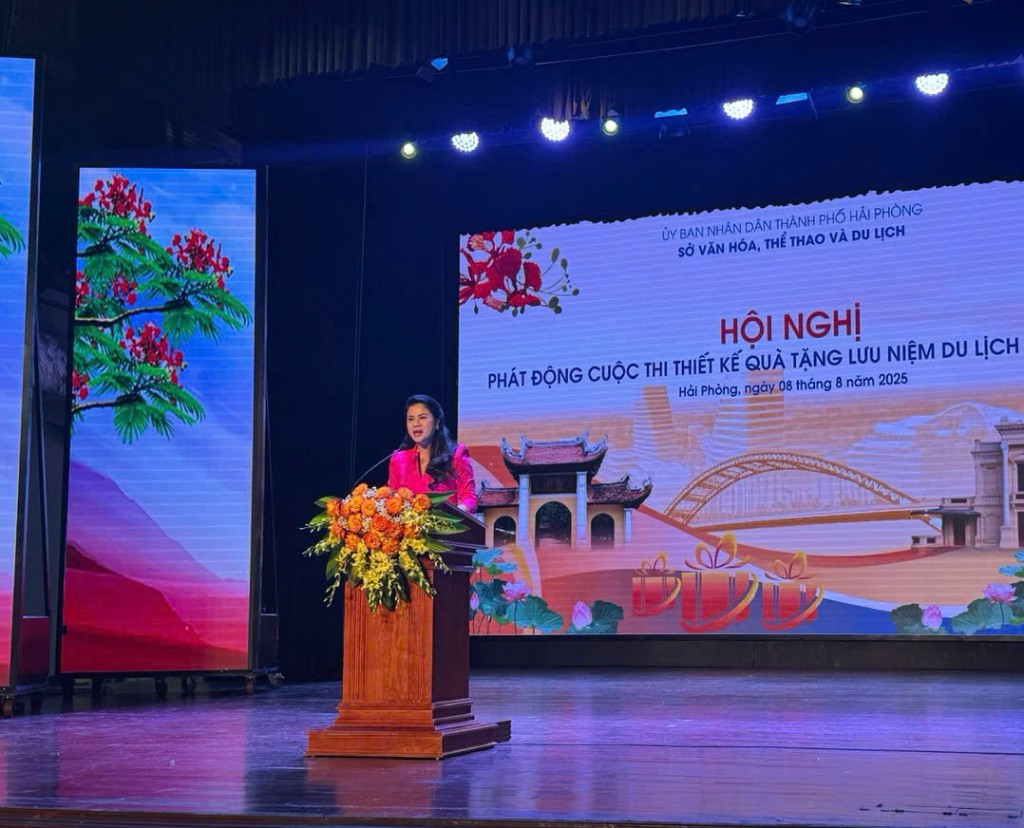 Bà Trần Thị Hoàng Mai, Giám đốc Sở Văn hóa, Thể thao và Du lịch Hải Phòng phát biểu tại buổi lễ phát động