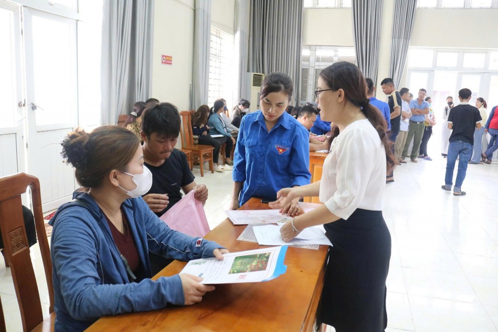 Chuyển đổi số ở xã Hòa Phú: Thấu hiểu để “chạm đến” người dân