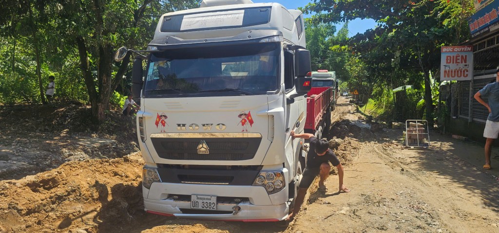 Khiếp đảm Quốc lộ 14D lên vùng biên nát như 