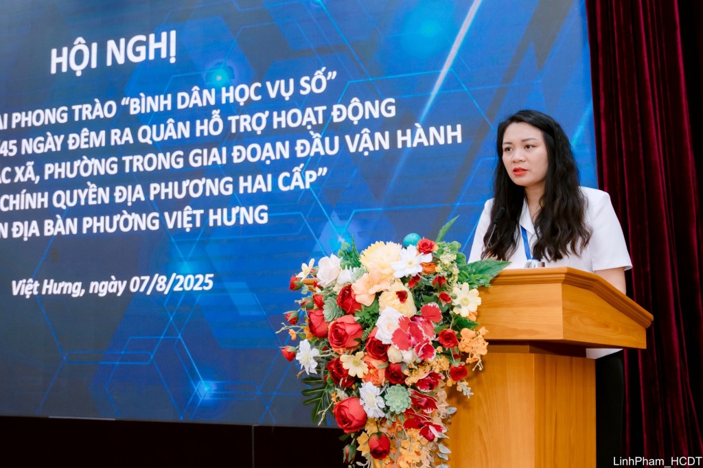 Đồng chí Nguyễn Thanh Thủy - Phó Chủ tịch UBND phường Việt Hưng thông tin tại Hội nghị