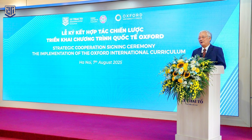 Ông Đào Ngọc Thanh, Chủ tịch Hội đồng thành viên Hệ thống Giáo dục Lý Thái Tổ phát biểu tại lễ ký kết hợp tác với NXB Oxford