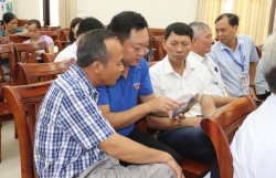 Xã Bát Tràng triển khai chiến dịch "45 ngày đêm" ra quân hỗ trợ chuyển đổi số