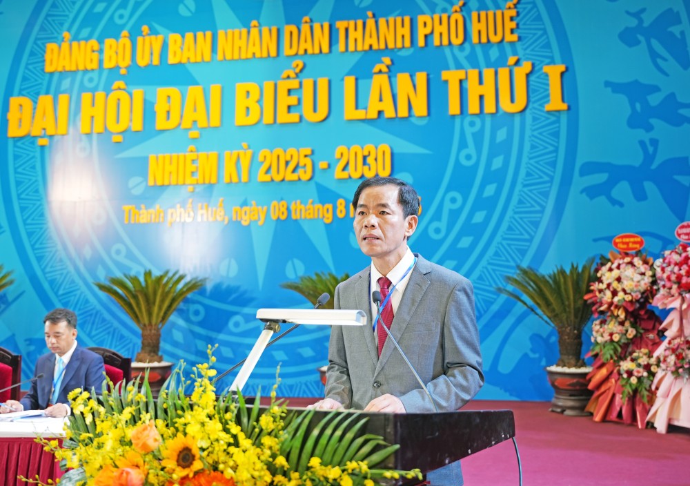 Ông Nguyễn Văn Phương, Phó Bí thư Thành ủy, Bí thư Đảng ủy UBND thành phố, Chủ tịch UBND thành phố Huế phát biểu khai mạc 