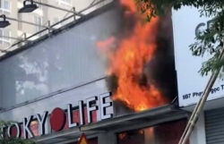 Hà Nội: Cháy cửa hàng thời trang ở phố Phạm Ngọc Thạch