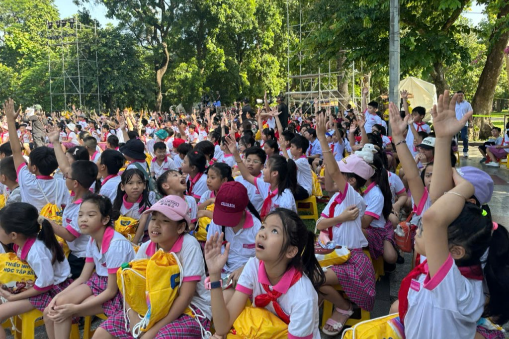 Đông đảo thiếu nhi tham gia ngày hội 