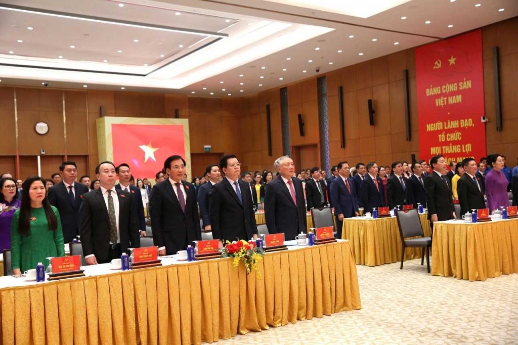 Phó Thủ tướng Thường trực Chính phủ Nguyễn Hòa Bình cùng các đại biểu dự Đại hội đại biểu Đảng bộ Văn phòng Chính phủ - Ảnh: VGP/Nguyễn Hoàng