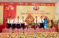 Quyết tâm thành trung tâm công nghiệp, dịch vụ, làng nghề xanh, thông minh