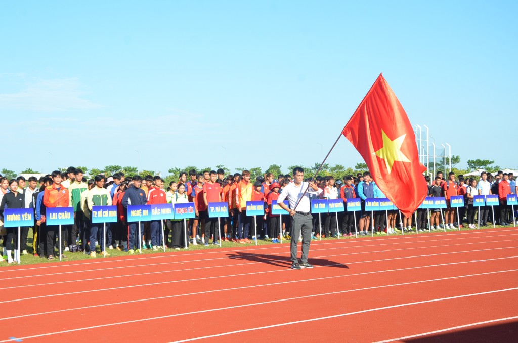 Giải vô địch điền kinh quốc gia năm 2025 khai mạc tại sân điền kinh Hòa Xuân, TP Đà Nẵng (Ảnh: Đ.Minh)