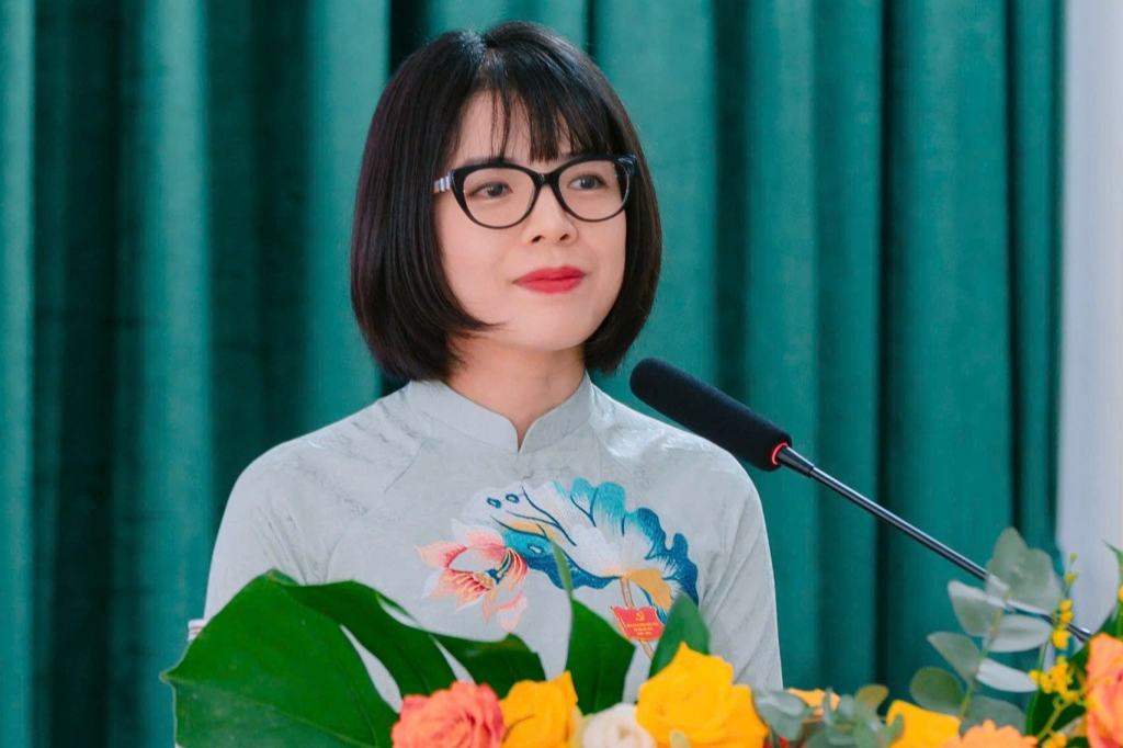 Cán bộ trẻ 