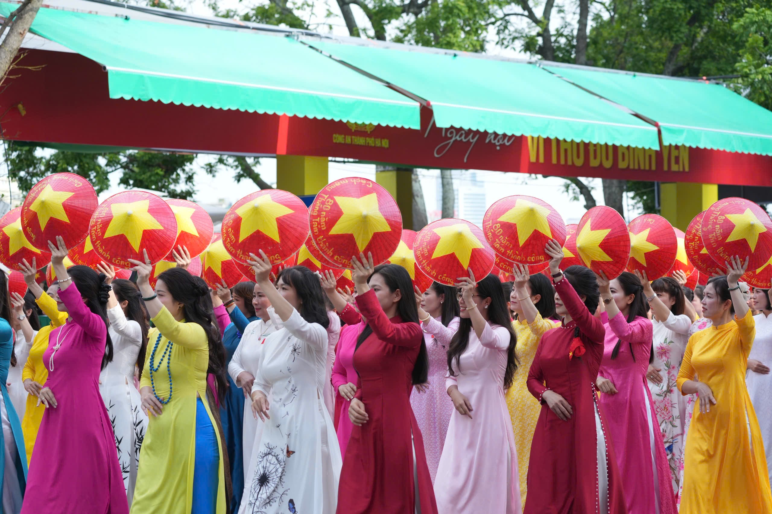 Phát huy tinh thần trách nhiệm cao nhất, vì Thủ đô bình yên