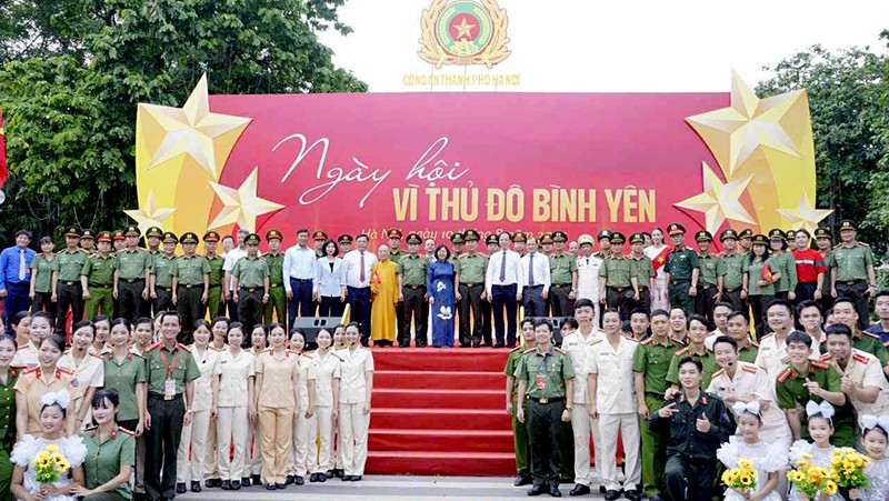 Các đại biểu dự Ngày hội vì Thủ đô bình yên