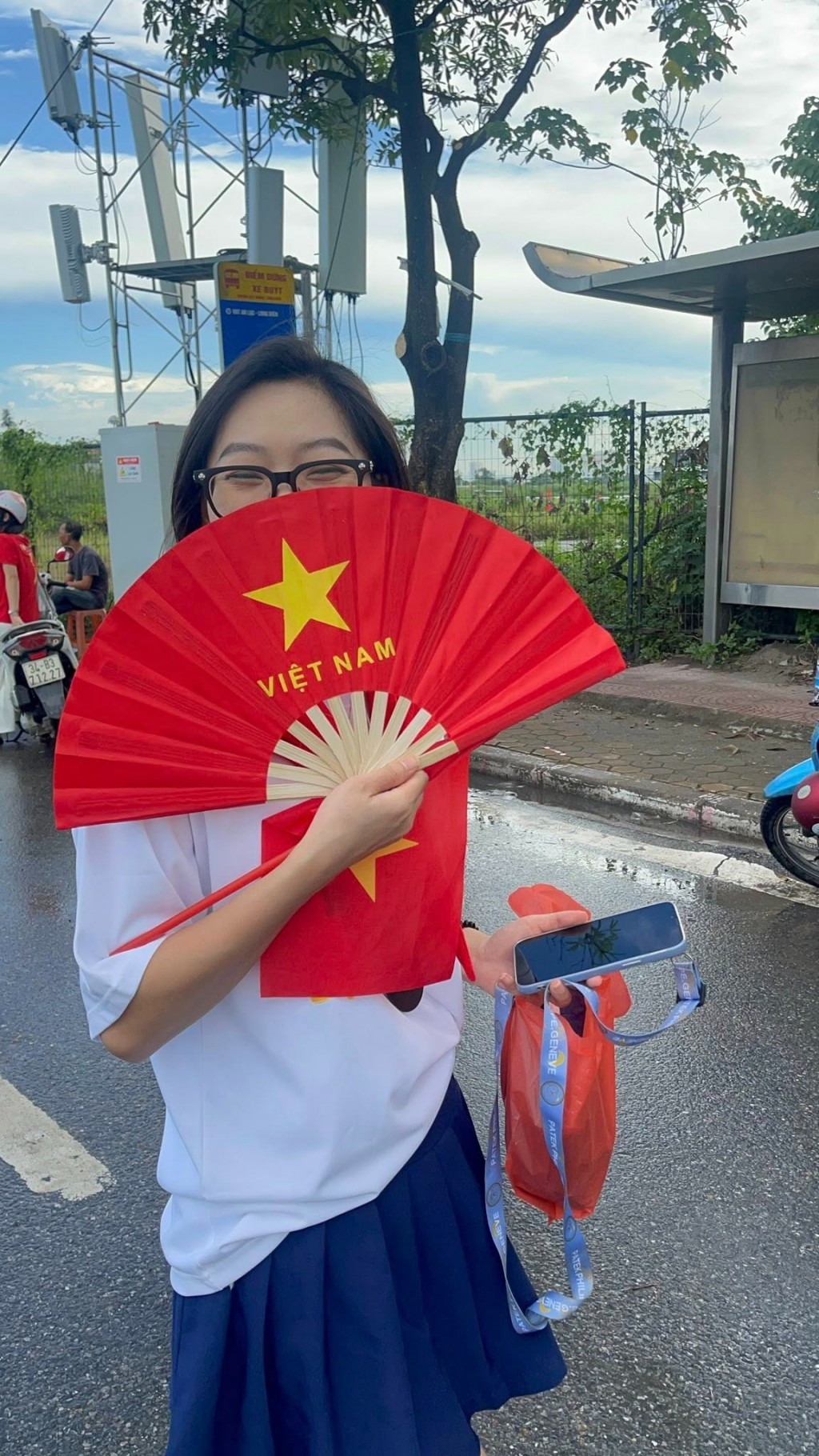 Cờ Tổ quốc nhuộm đỏ sân Mỹ Đình, sẵn sàng 