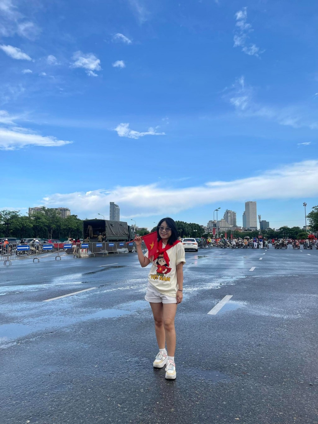 Bầu trời trong xanh, không khí mát dịu càng khiến cho concert diễn ra thuận lợi