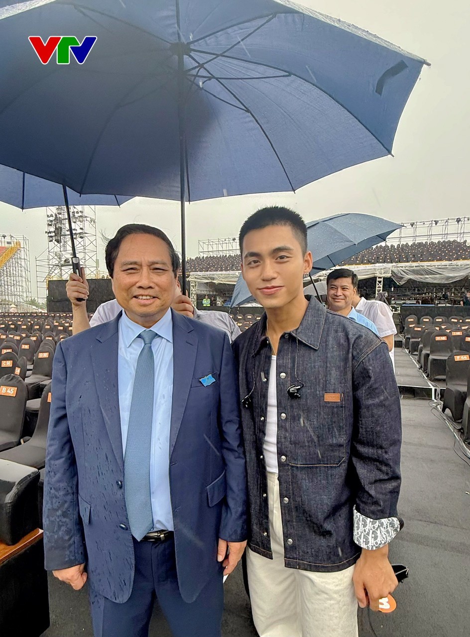 Thủ tướng Phạm Minh Chính động viên ê kíp thực hiện V Fest