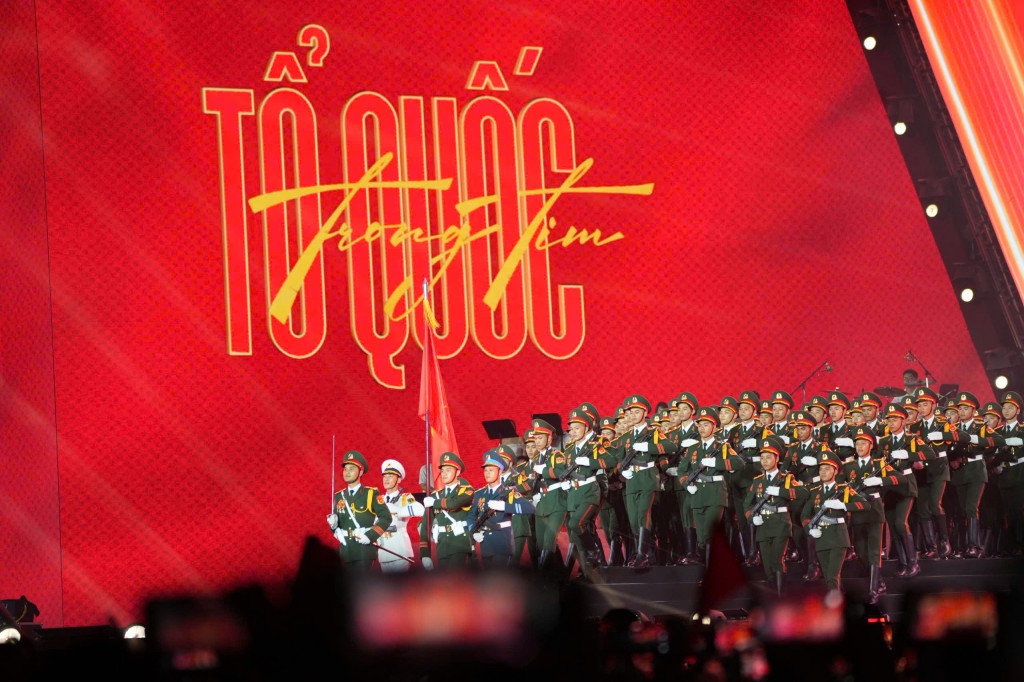 Thắp lên những ngọn lửa, cộng hưởng thành nguồn sáng rạng ngời