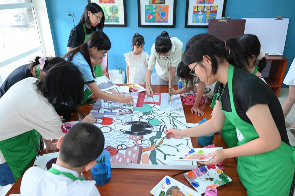 Không khí phấn khởi, hân hoan lan tỏa từ đầu đến cuối chương trình