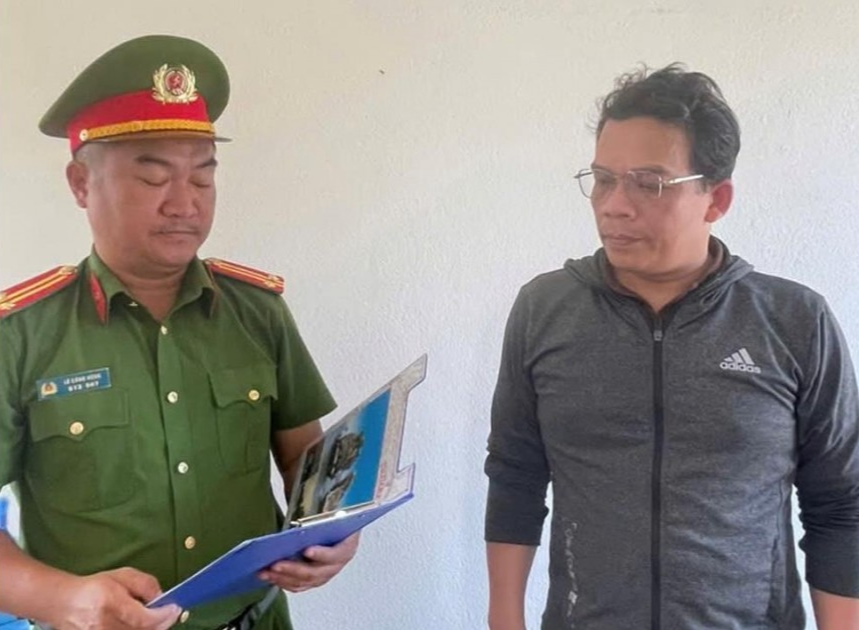 Đà Nẵng: Chiếm đoạt gần 1 tỷ đồng bằng chiêu "làm sổ đỏ"