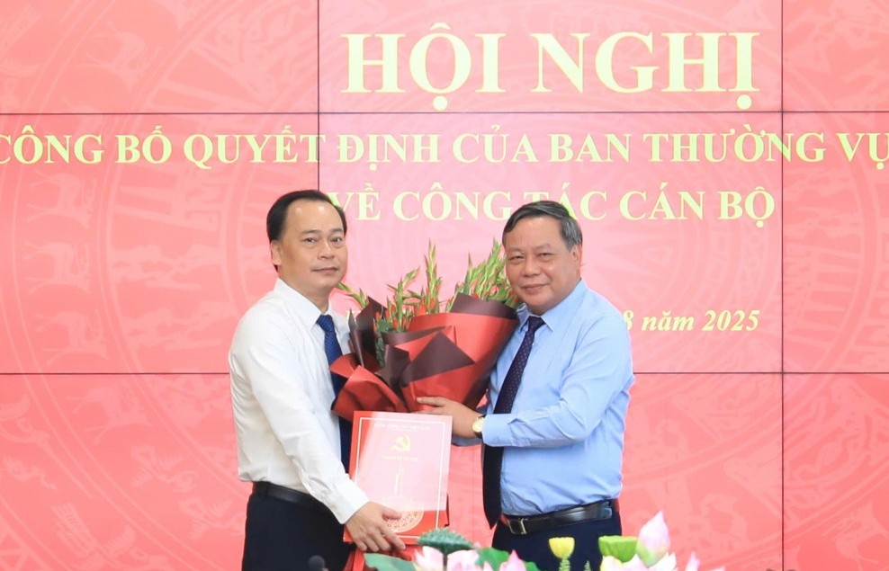 Đồng chí Nguyễn Mạnh Quân giữ chức Phó Chánh Văn phòng Thành ủy