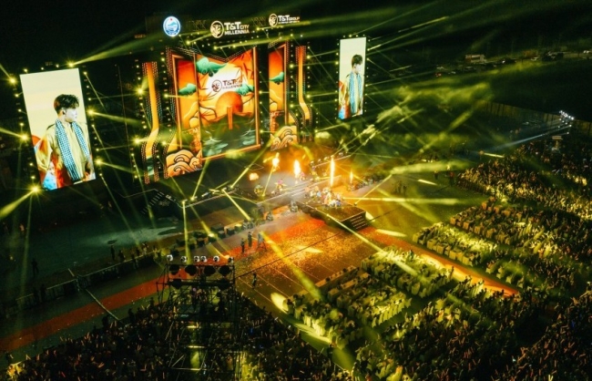 Gần 5 vạn người hội tụ về T&T City Millennia trải nghiệm 2 công trình kỷ lục quốc gia và đại nhạc hội