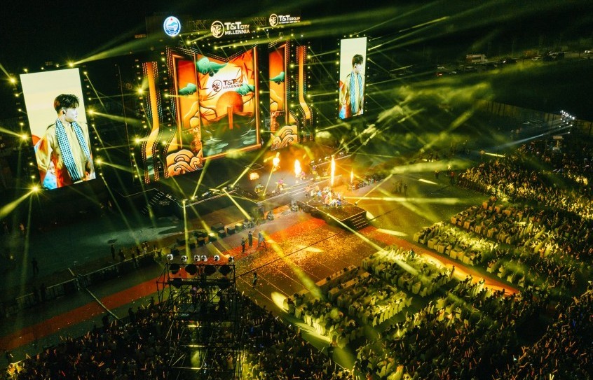 Gần 5 vạn người hội tụ về T&T City Millennia trải nghiệm 2 công trình kỷ lục quốc gia và đại nhạc hội