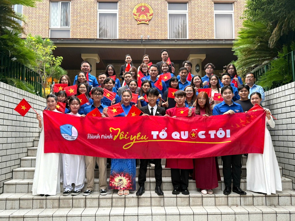 “Tôi yêu Tổ quốc tôi” vang ở Nhật, hòa nhịp trái tim tuổi trẻ