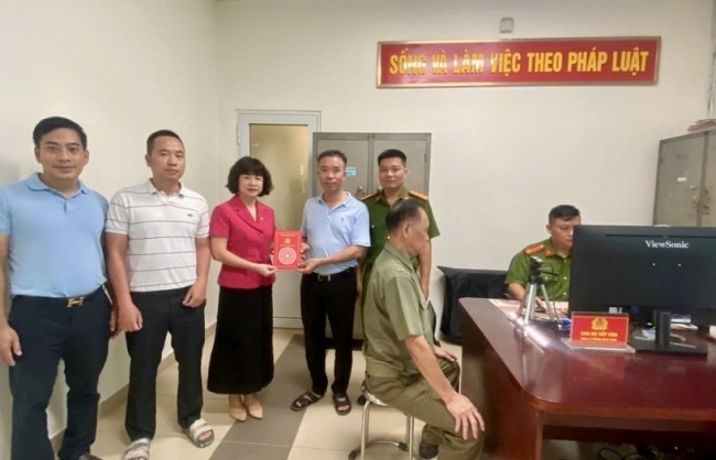 Tăng cường sử dụng dịch vụ công trực tuyến trong công tác Đảng