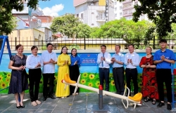 Từ bức tường cũ đến góc trời mơ ước cho đàn em