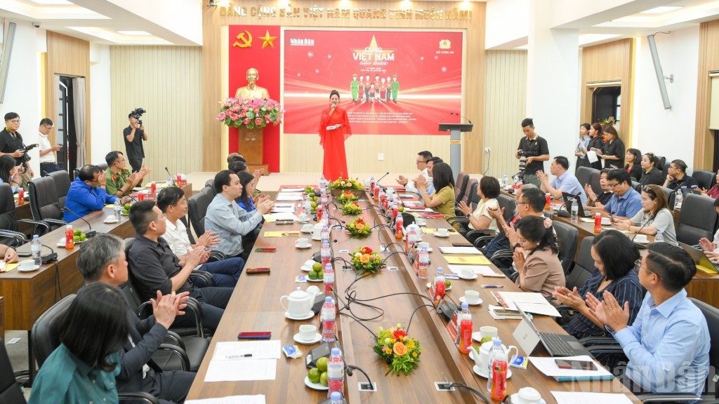 Cùng Việt Nam tiến bước: Lan tỏa những giá trị chưa từng có tiền lệ