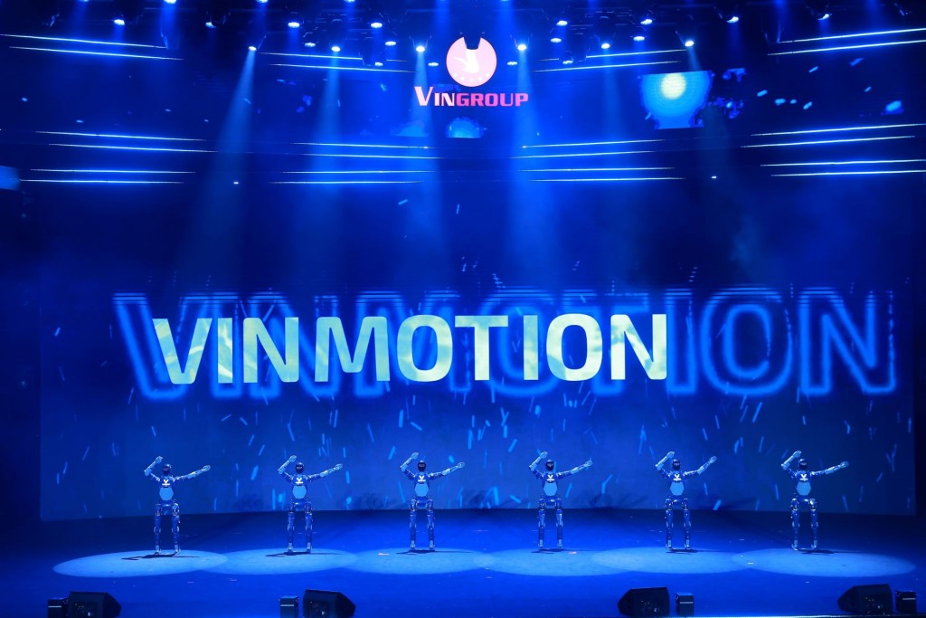 Chủ tịch VinMotion tiết lộ bí mật sau màn nhảy múa gây bão của dàn robot hình người Make in Vietnam