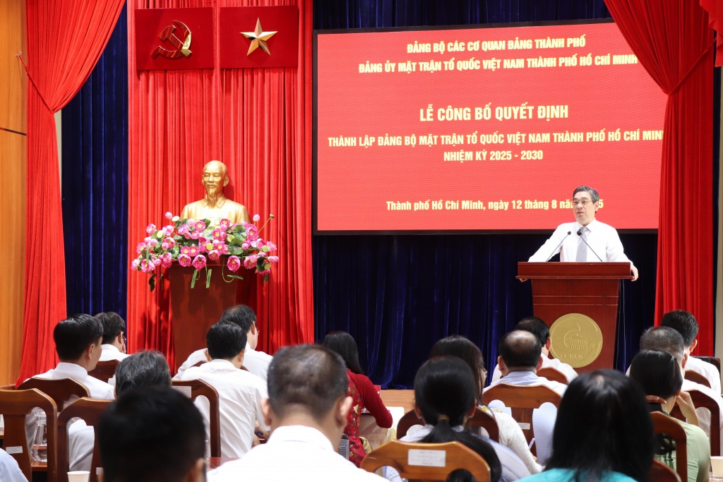 Phó Bí thư Thành uỷ, Chủ tịch Uỷ ban MTTQ Việt Nam TP Hồ Chí Minh Nguyễn Phước Lộc phát biểu chỉ đạo