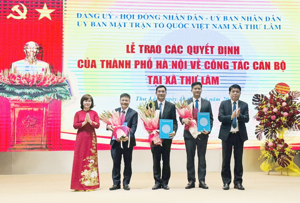 Cán bộ xã Trung Giã và Thư Lâm sẵn sàng thực hiện nhiệm vụ