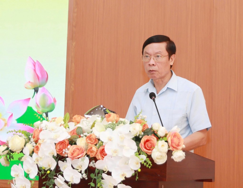PGS.TS Phạm Văn Linh phát biểu tổng kết hội thảo. Ảnh: Quang Thái