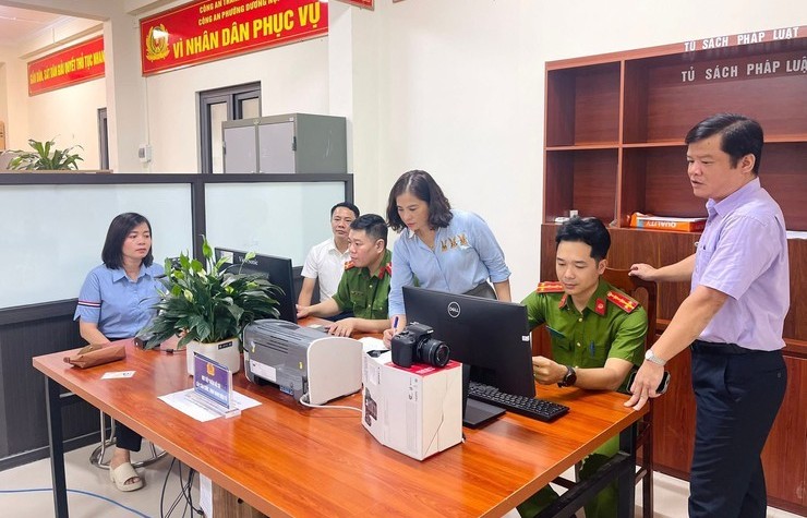 Phường Dương Nội triển khai cấp đổi thẻ đảng viên
