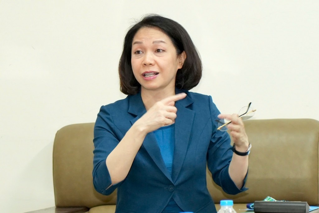 Đồng chí Vũ Thu Hà - Thành ủy viên, Phó Chủ tịch UBND thành phố Hà Nội chỉ đạo về nội dung chương trình