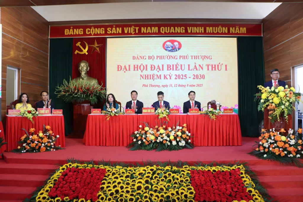 Không khí trang trọng tại đại hội